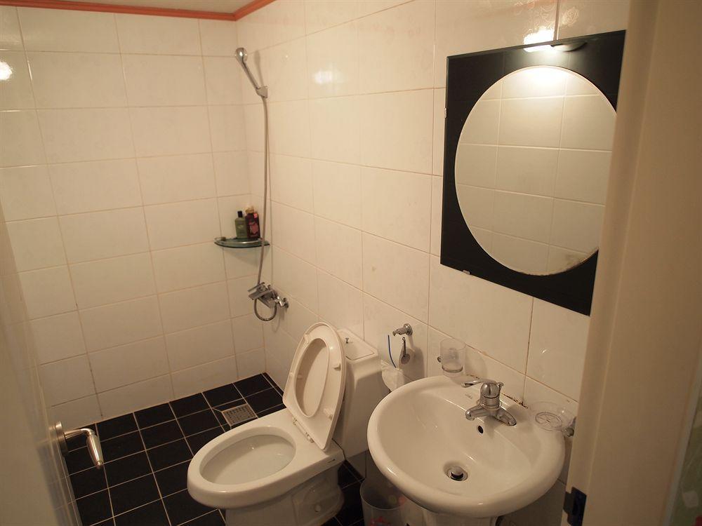 Shinchon Guest House Seul Exterior foto