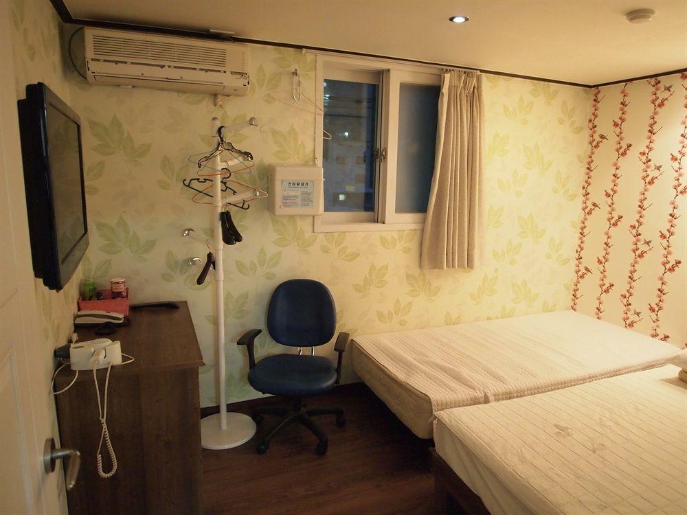 Shinchon Guest House Seul Exterior foto