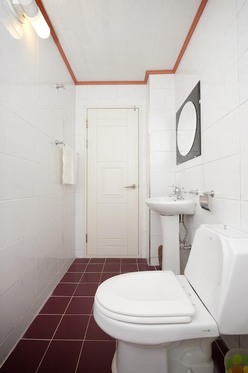 Shinchon Guest House Seul Quarto foto